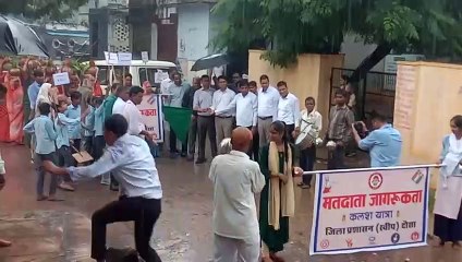 यहां कम हुआ था मतदान तो किया अनूठा कार्यक्रम, बैण्डबाजे बजे तो जमा रंग