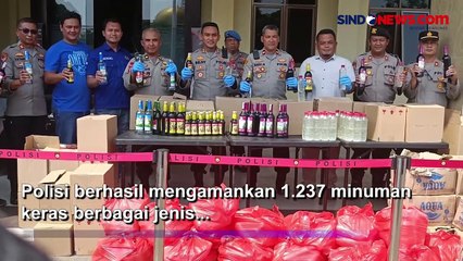 Simpan Ribuan Miras, IRT di Pandegalang Miliki Bunker di Bawah Tempat Tidurnya