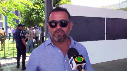 Boxes de venda para comerciantes informais no TI Joana Bezerra são inaugurados