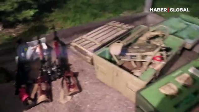 Karabağ'daki Ermeni güçleri silahlarını teslim etmeye başladı