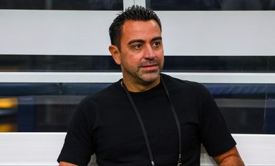 رسمياً برشلونة يعلن عن تمديد عقد تشافي