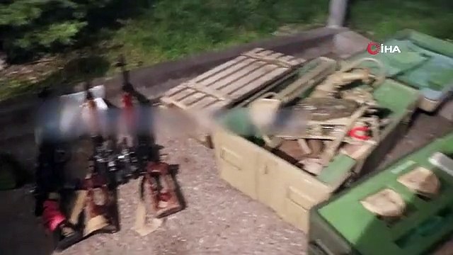 Rus Barış Gücü, Karabağ'da Ermeni silahlı gruplarına ait askeri teçhizatları paylaştı