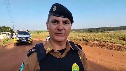 Comandante regional da PM explica que sequestrador usou reféns como escudo humano, em Ivaté