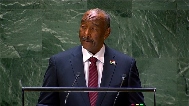 البرهان يطالب العالم بتصنيف الدعم السريع جماعة إرهابية وحميدتي يرد