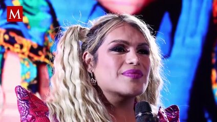 Wendy Guevara es captada durmiendo en el suelo de un aeropuerto