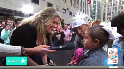 Kelly Clarkson Gets Emotional Meeting Little Girl w_ Cancer On Live TV