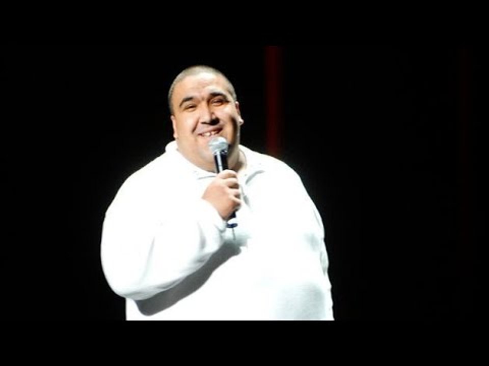 Mort de Wahid Bouzidi : TF1 bouleverse ses programmes pour rendre hommage à l'humoriste