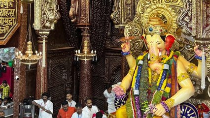 गणेश उत्सव 2023: लालबागचा राजा के दर्शन को उमड़ी हजारों की भीड़
