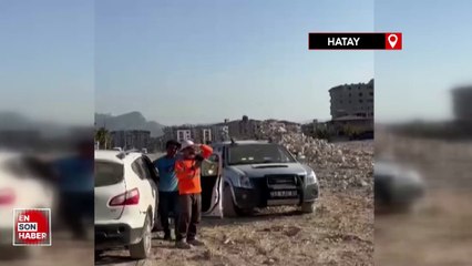 Hatay'da dinamitle aynı anda patlatılan 3 bina yerle bir oldu