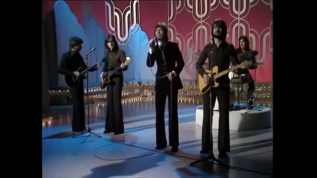 POWER TO ALL OUR FRIENDS by Cliff Richard - live TV performance 1973
