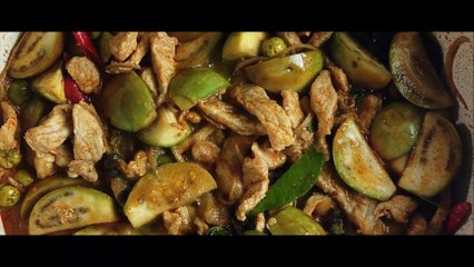 แกงป่า รสชาติเผ็ด ร้อน เข้มข้น หอมพริกแกง | Unveiling Thai Red Curry's Hidden Gem: No Coconut Milk Required