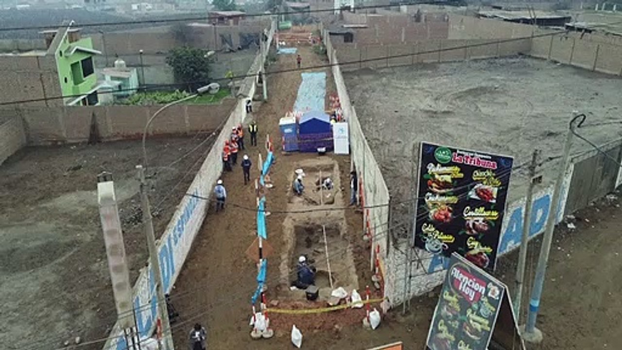 Archaeologists dig pre-Hispanic tombs discovered in Lima