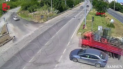 Samsun'daki trafik kazaları kamerada
