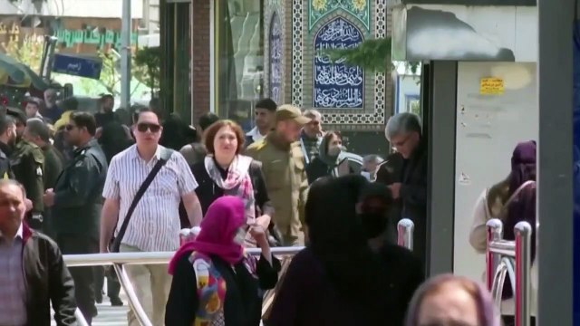 İran yeni yasayı onayladı! Başörtüsü ihlali yapan kadınlara ağır cezalar geliyor, erkekler için de bir madde var