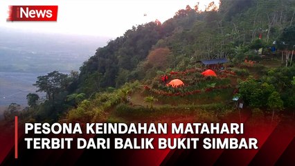 Pesona Keindahan Matahari Terbit dari Balik Bukit Simbar Lumajang