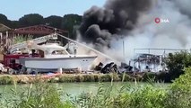 Antalya'da çıkan yangında 3 tekne zarar gördü, ormanlık alana sıçradı