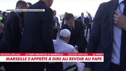 Le couple présidentiel rencontre le pape François, avant son départ