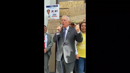 Álvaro Uribe le responde a Daniel Quintero