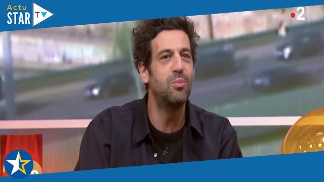 Je ne sais pas Max Boublil se confie sur ce tube qu'il hésiterait à chanter aujourd'hui !