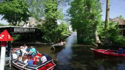 Giethoorn | The most beautiful and fairytale village