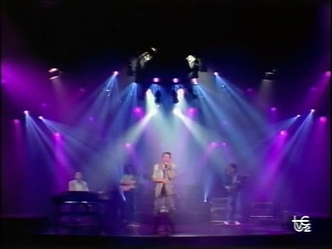 Maquina! Earth's Daughter Founded by Jordi Batiste (bass, flute), Enric Herrera (organ), Lluís Luigi Cabanach (guitar), and Santiago Jackie García Cortés (drums) as Sisa's backing band, Máquina! is maybe the very first underground rock. Live in 1987