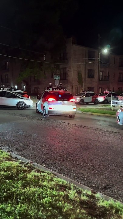 Self-Driving Cars Cause a Massive Traffic Jam in Austin, Texas