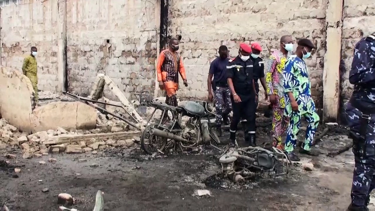 Mehr als 30 Tote bei Brand von illegalem Treibstofflager in Benin