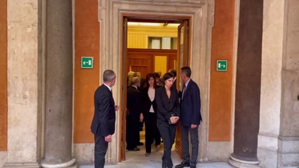 Скачать видео: Napolitano, Schlein in Senato per la camera ardente