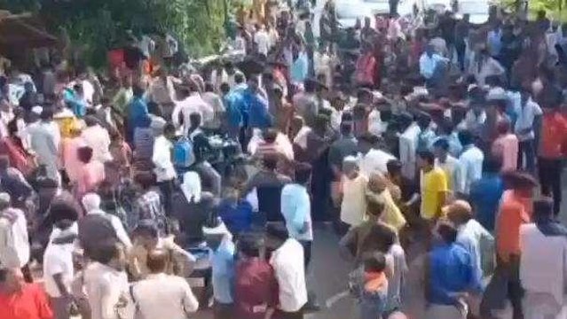 विदिशा: भीम आर्मी के सदस्यों ने किया चक्का जाम,जमकर किया बबाल
