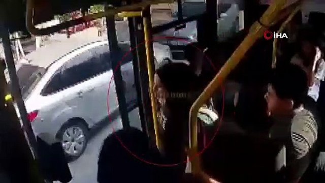 Adana'da dolmuş şoförünün ihmali küçük kıza dehşeti yaşattı!