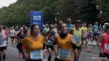 Gli attivisti per il clima irrompono alla Maratona di Berlino