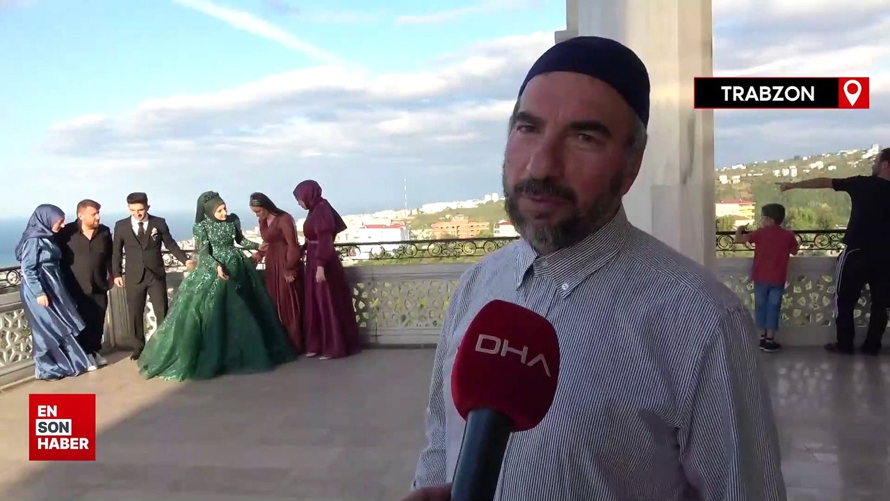 Trabzon'da deniz manzaralı cami avlusu, düğün fotoğrafı stüdyosu oldu