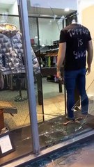 Rompió la vidriera de un local céntrico para robar: "No puede haber tanta maldad"