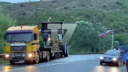 mjetet qe u perdoren ne operacionin e policise se kosoves po largohen nga Bajnska