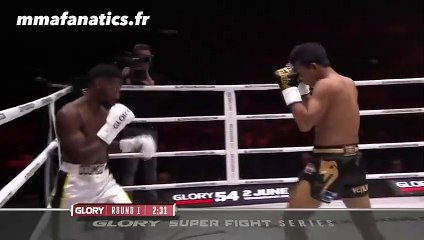 Spectaculaire KO de Cédric Doumbé contre Thongchai Sitsongpeenong | Glory 53 Lille 🥊