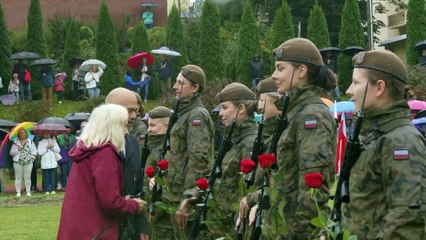 Miechów - przysięga zołnierzy 11 batalionu obrony terytorialnej