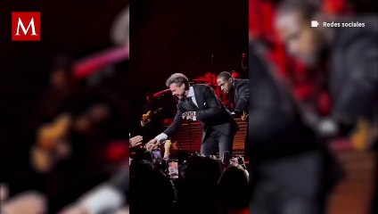 Luis Miguel fue conquistado por una pequeña fan durante su concierto en Las Vegas