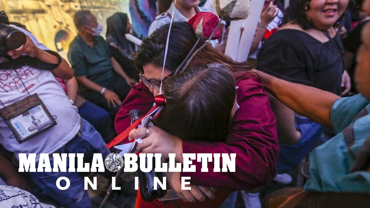 Bar takers' love ones cheer as the Philippine Bar Examination comes to an end
