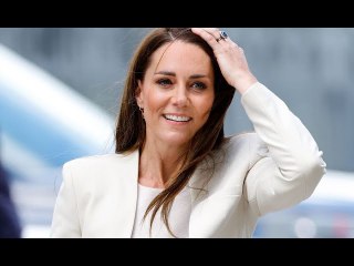 Kate blows a kiss for cheeky Prince Louis after his Jubilee antics mesmerise world