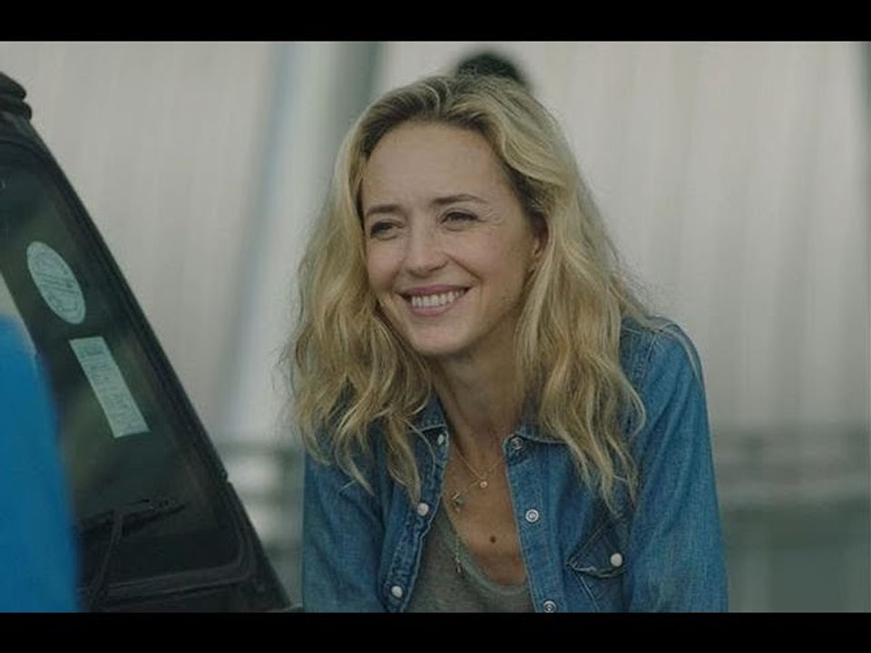 Trop jeune pour moi (TF1 séries films) Hélène de Fougerolles : "Pour ce téléfilm, je me suis aff