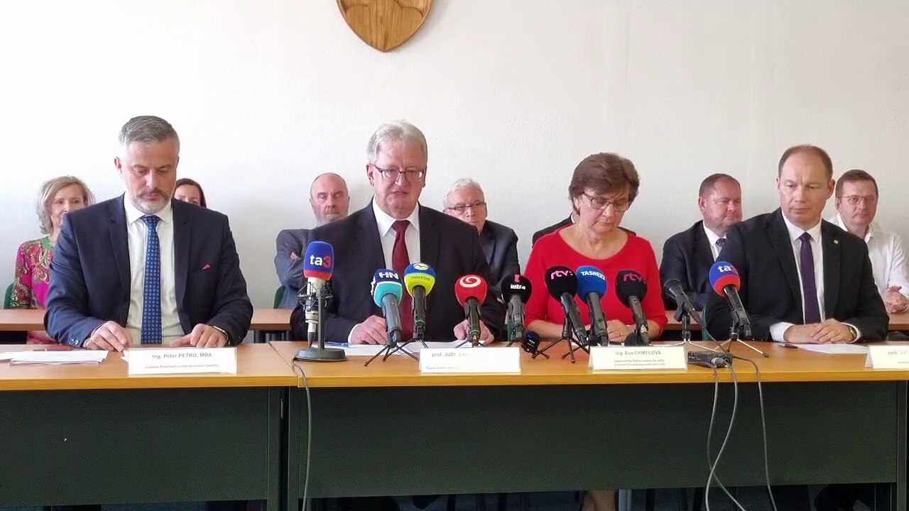 ZÁZNAM: Víťazom volieb je Smer-SD, výsledky potvrdila štátna komisia