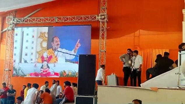 कोचिंग विद्यार्थी असफलता से नहीं घबराएं, दिल लगाकर पढ़ाई करें-पं. प्रदीप मिश्रा