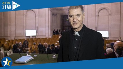 "Jusqu'au jour où je vais clamser" : Etienne Daho cash sur sa vie amoureuse