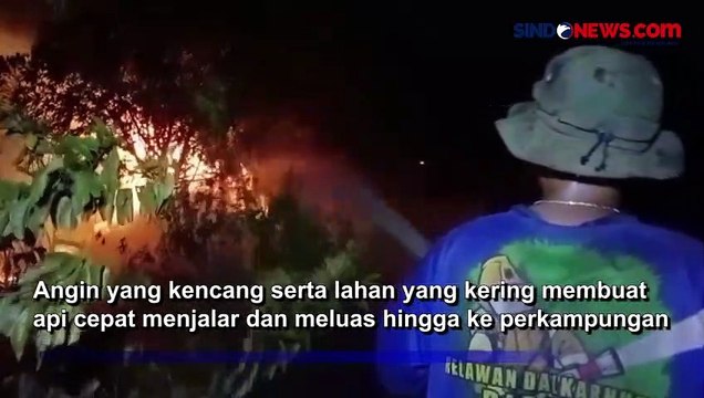 Kebakaran di Jalan Trans Kalimantan, Api Sulit Dipadamkan karena Lokasi Jauh dari Sumber Air