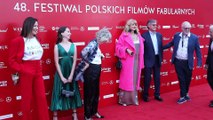 Gwiazdy kina na czerwonym dywanie w trakcie 48. Festiwalu Polskich Filmów Fabularnych / Dziennik Bałtycki