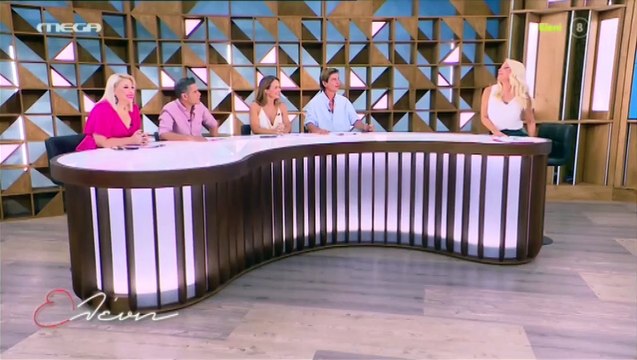 Μενεγάκη για γάμου Αγγελόπουλου – Βαμβακούση: «Τη συγκεκριμένη κυρία δεν περίμενα να τη δω»