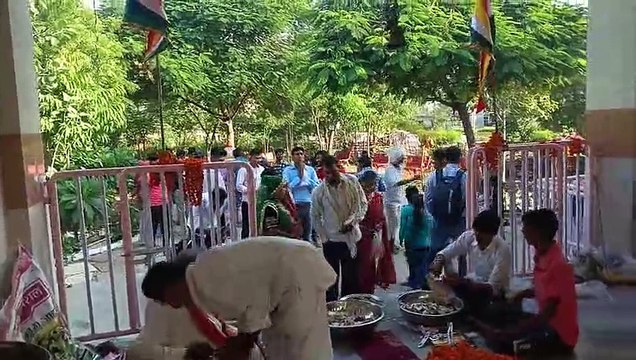 तेजाजी-रामदेवजी मंदिरों में उमड़े श्रद्धालु-लगाया कांसे का भोग