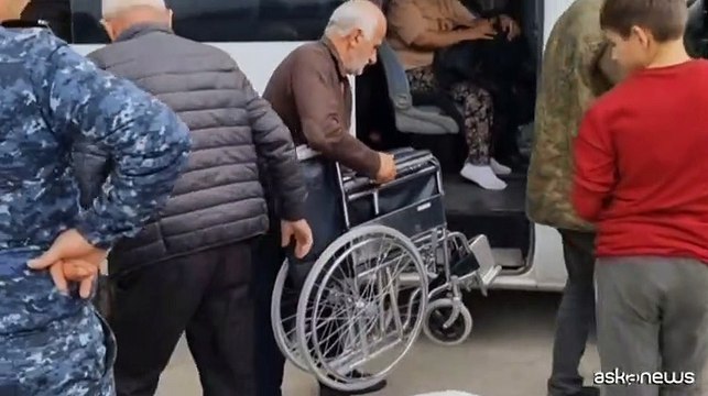 In Armenia i primi flussi di profughi del Nagorno Karabakh