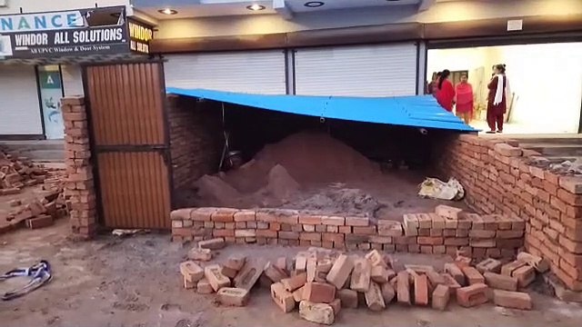 Accused of trying to capture the police by disobeying the stay order, expressed anger