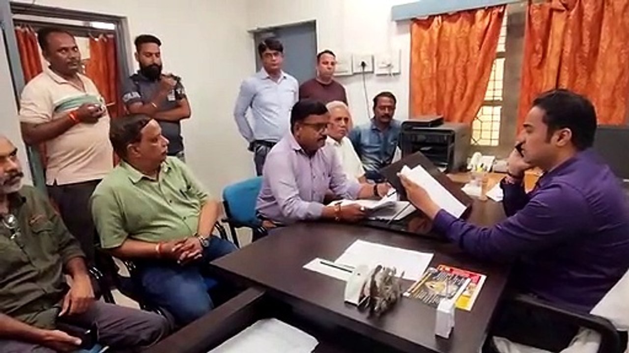 What kind of maintenance is this? Coal trains are coming out, what kind of problem is there in running passenger trains